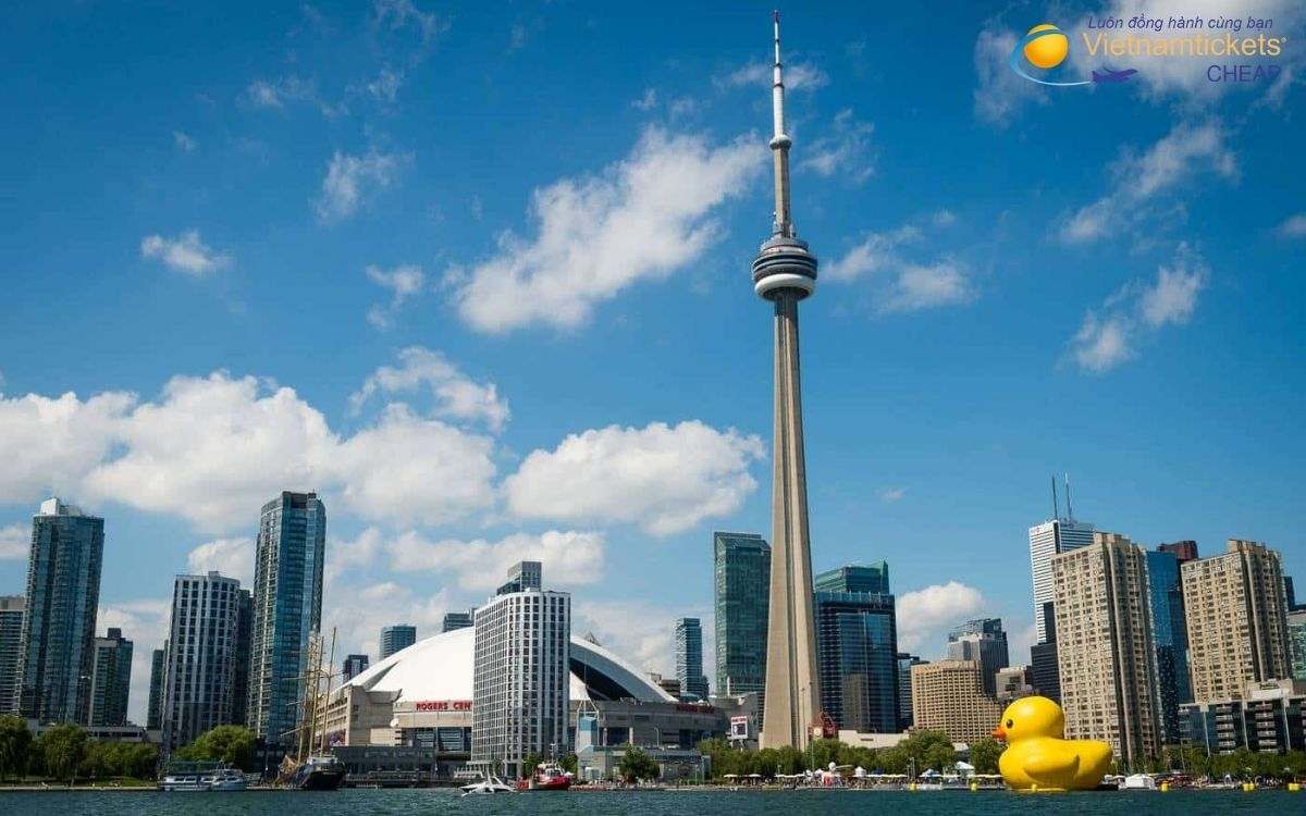 Toronto thành phố tháp CN nổi tiếng