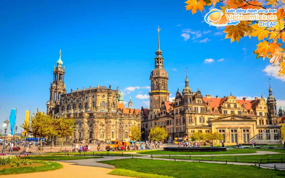 Chi&ecirc;m ngưỡng l&acirc;u đ&agrave;i Dresden