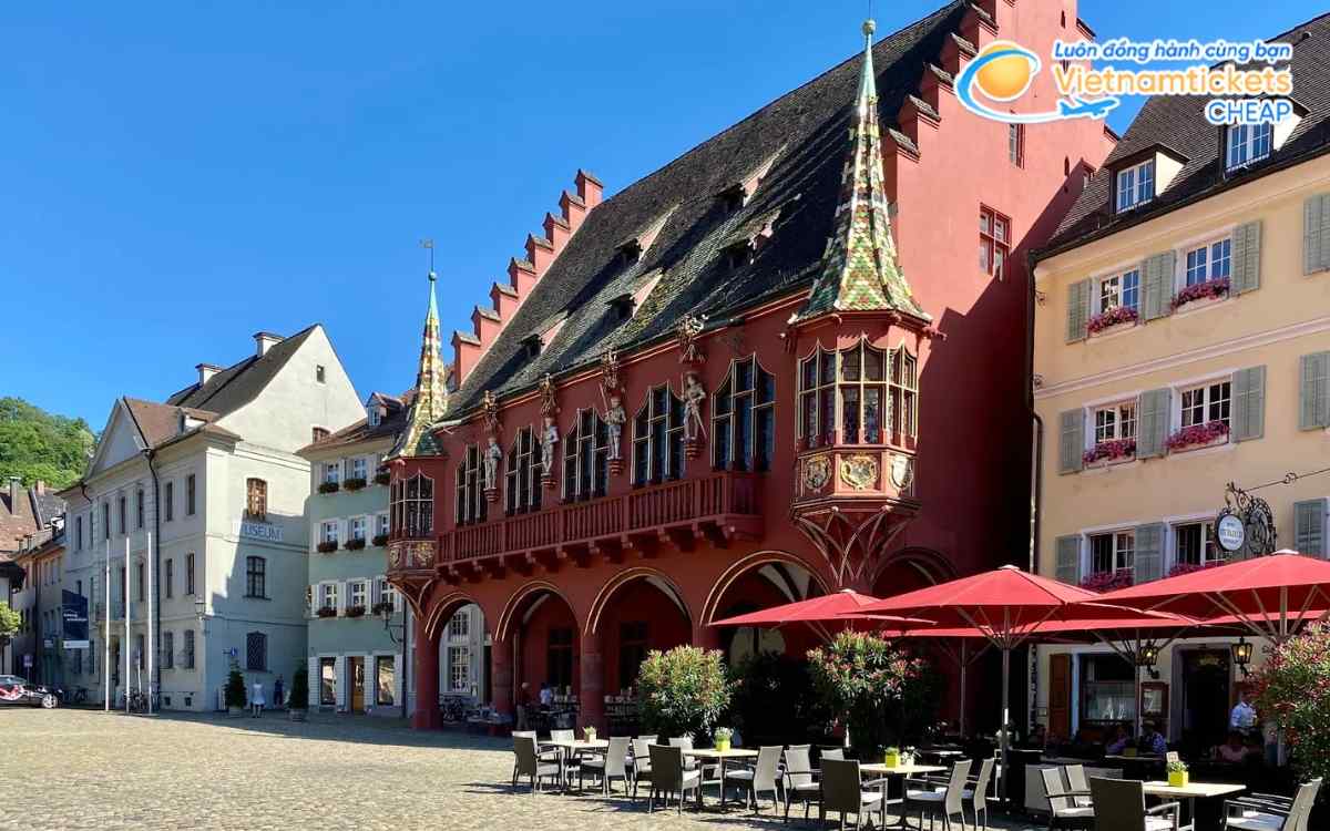 Tham quan quảng trường Munsterplatz