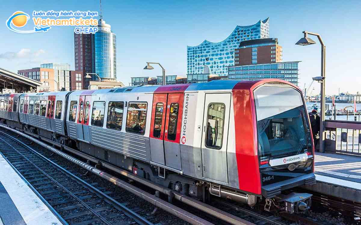 Sử dụng phương tiện c&ocirc;ng cộng ở Hamburg