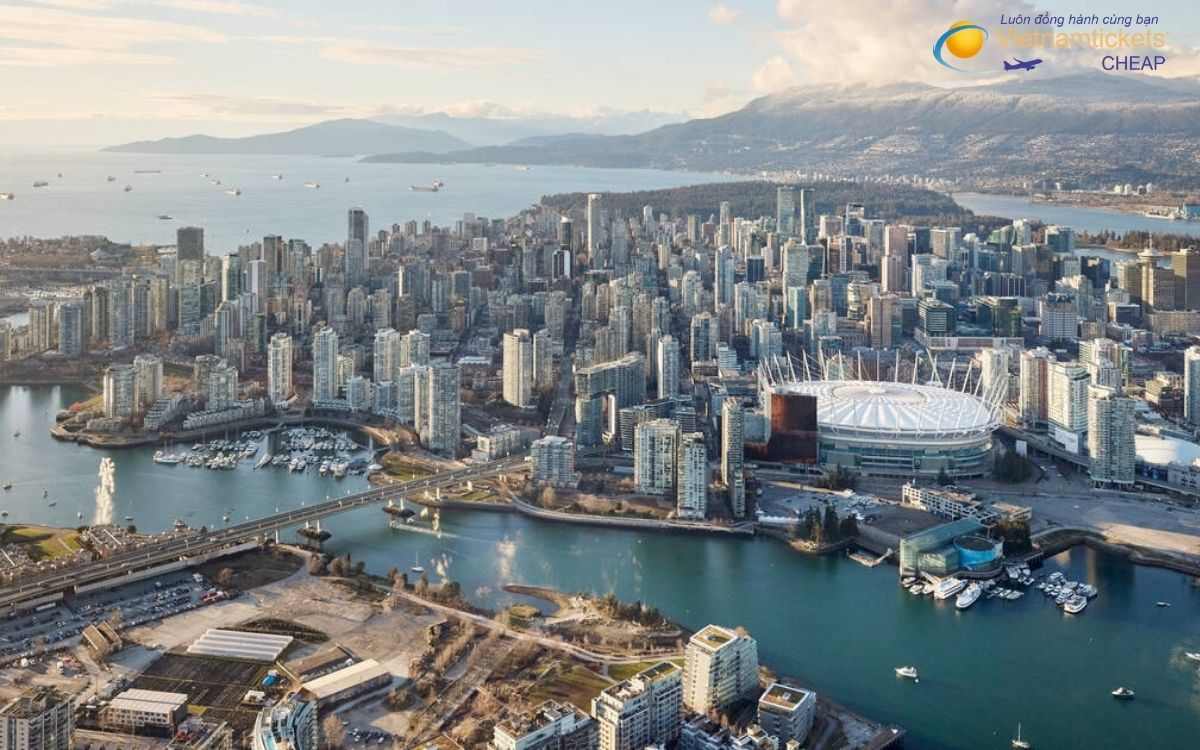 Vancouver trong hành trình bờ Tây Canada