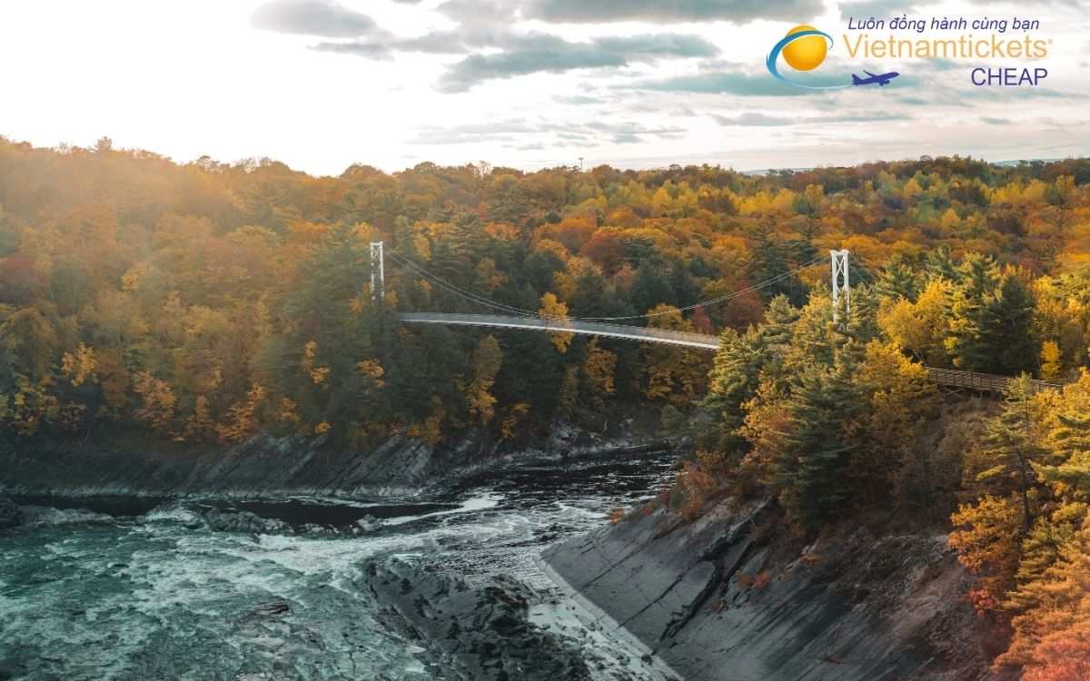 Hướng dẫn đặt vé máy bay đi Castlegar online