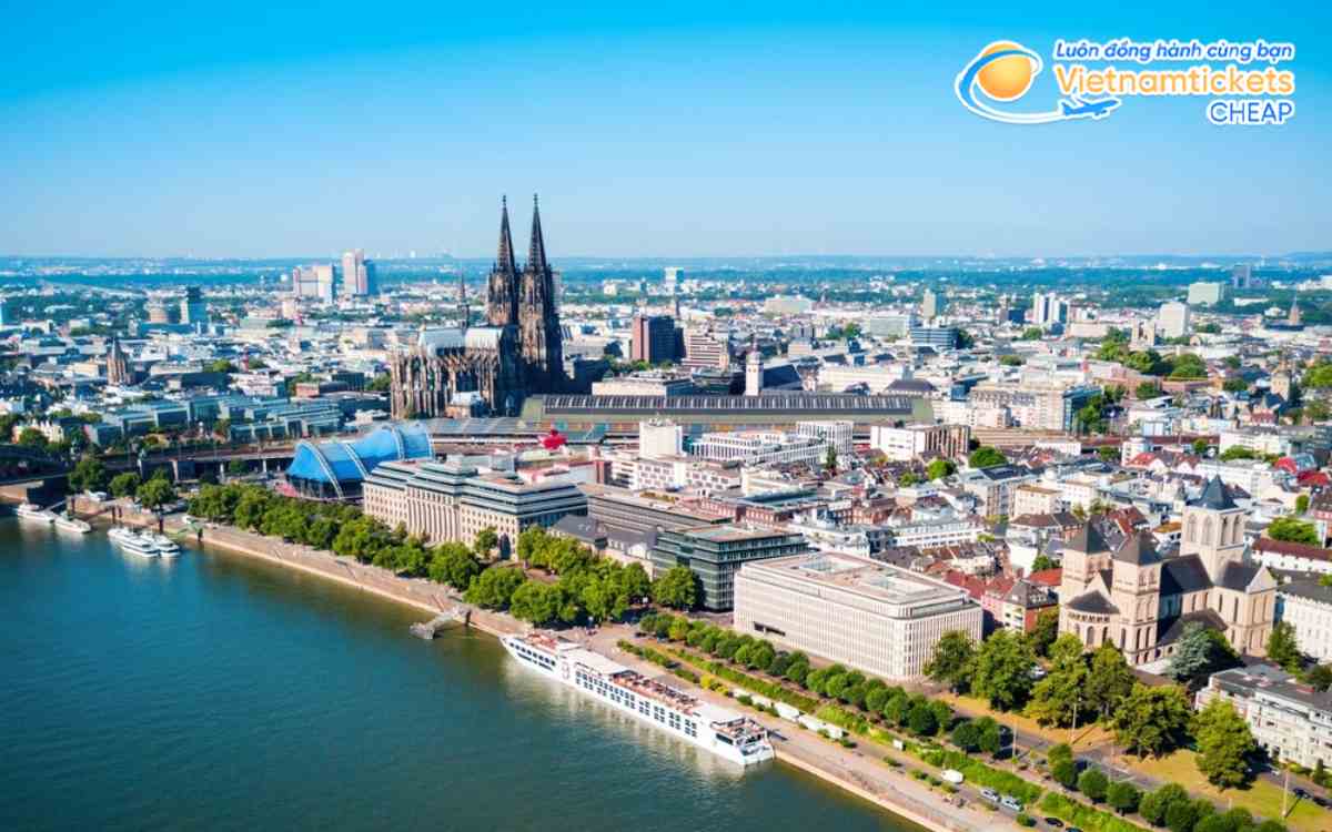 Vé Máy Bay Đi Cologne