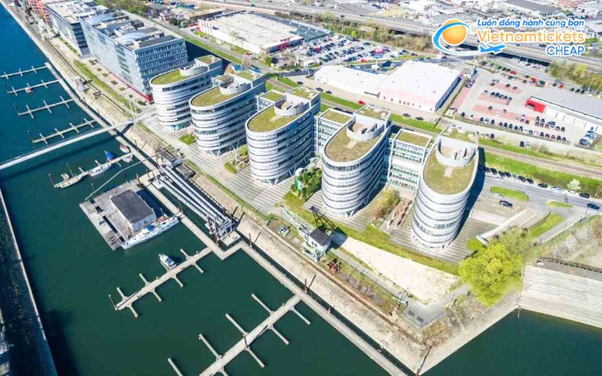 Đặt v&eacute; m&aacute;y bay đi Duisburg rẻ