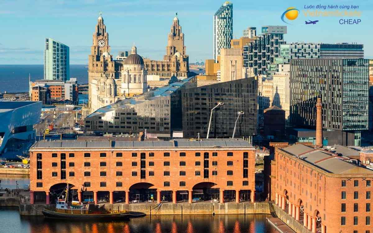 Kinh nghiệm săn vé máy bay đi Liverpool