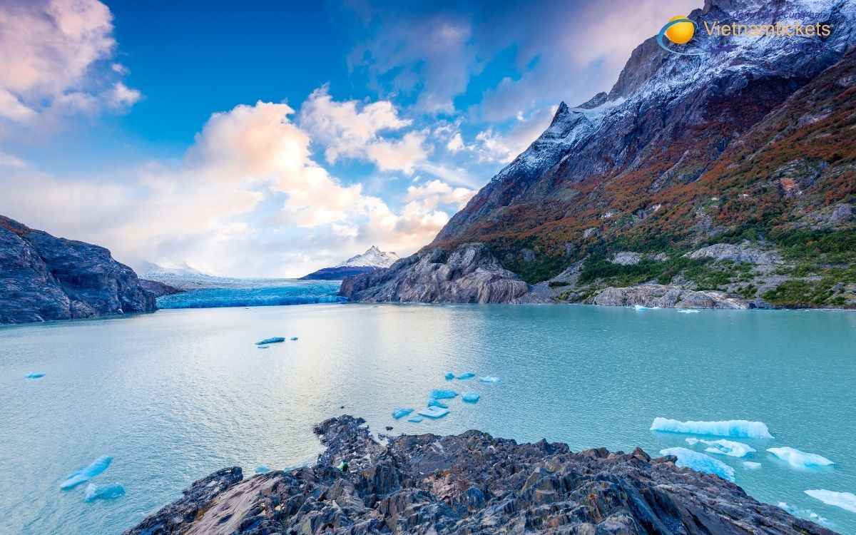 Vé máy bay đi Mỹ tháng 10 có rẻ không