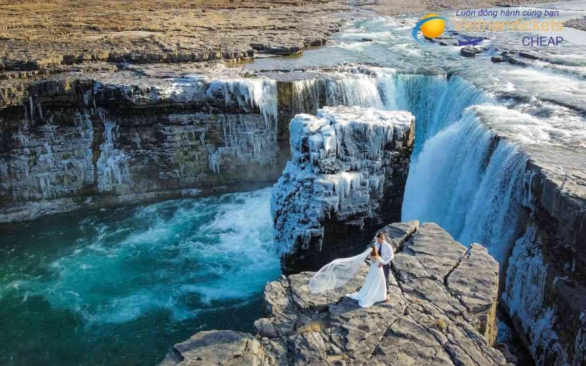 Lịch bay đến Norman Wells