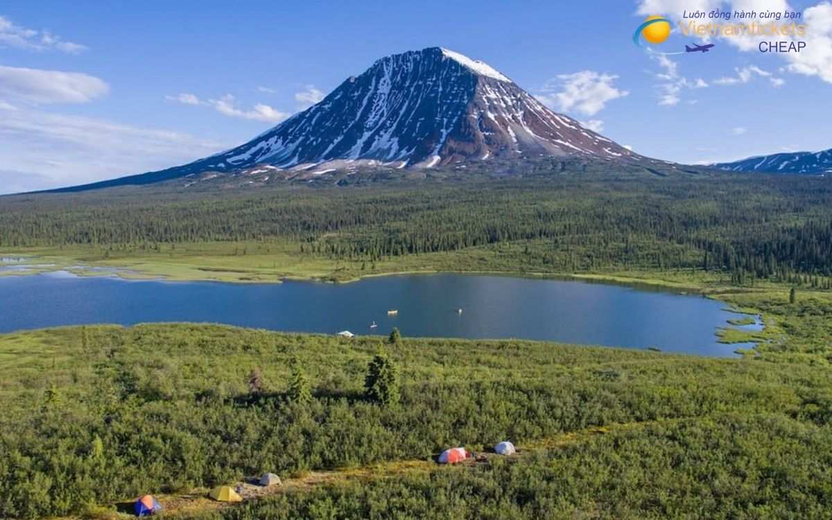 Giá vé máy bay đi Northwest Territories