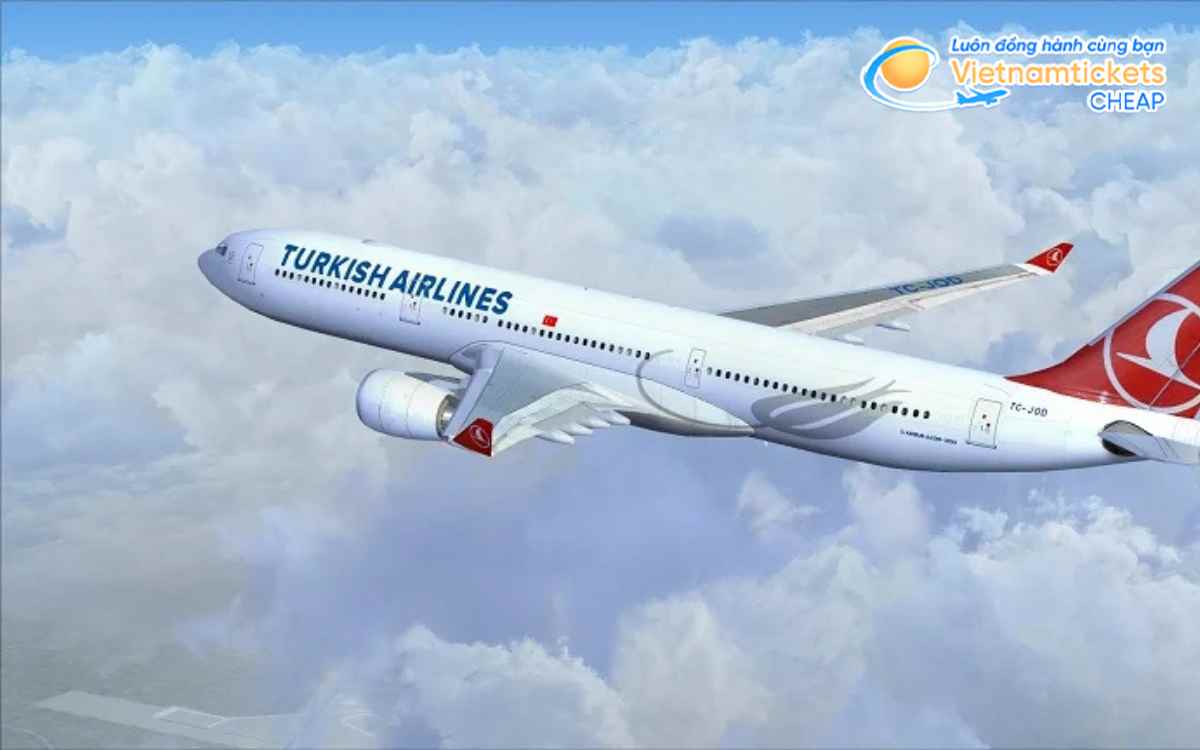 Turkish Airlines là hãng bay đi Paderborn phổ biến