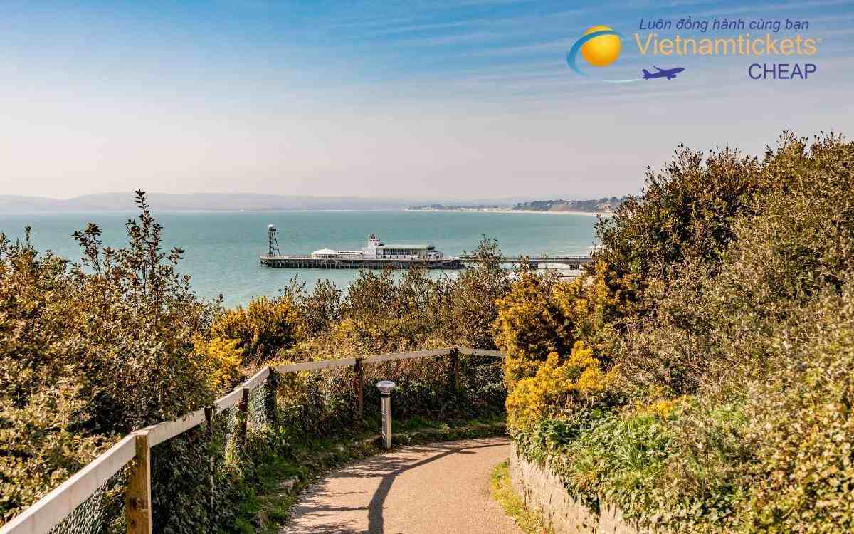 Những yếu tố ảnh hưởng đến giá vé máy bay đến Rothesay