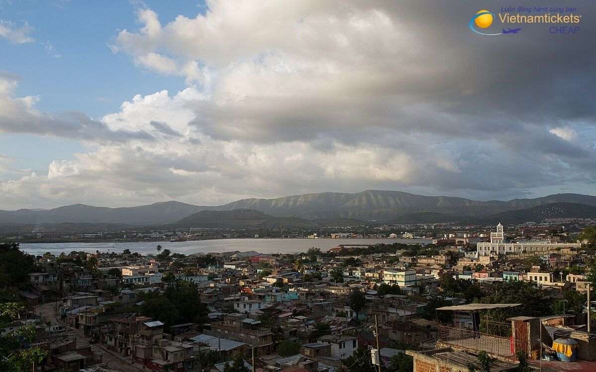 Lịch trình bay đi Santiago de Cuba