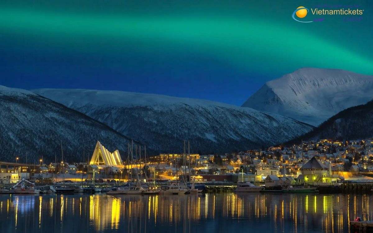 Giá vé máy bay đi Tromsø