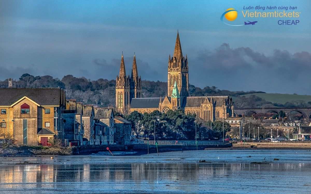 Nhu cầu vé máy bay đi Truro