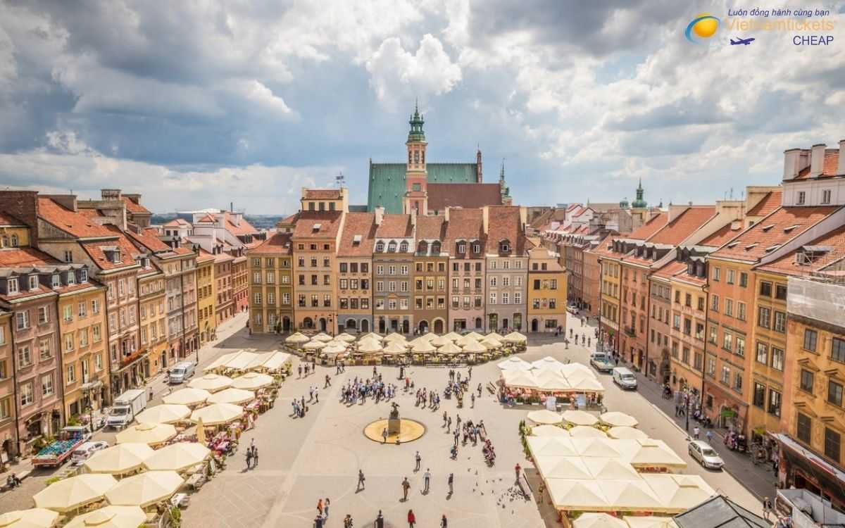 Lịch bay và thời gian di chuyển đi Warsaw