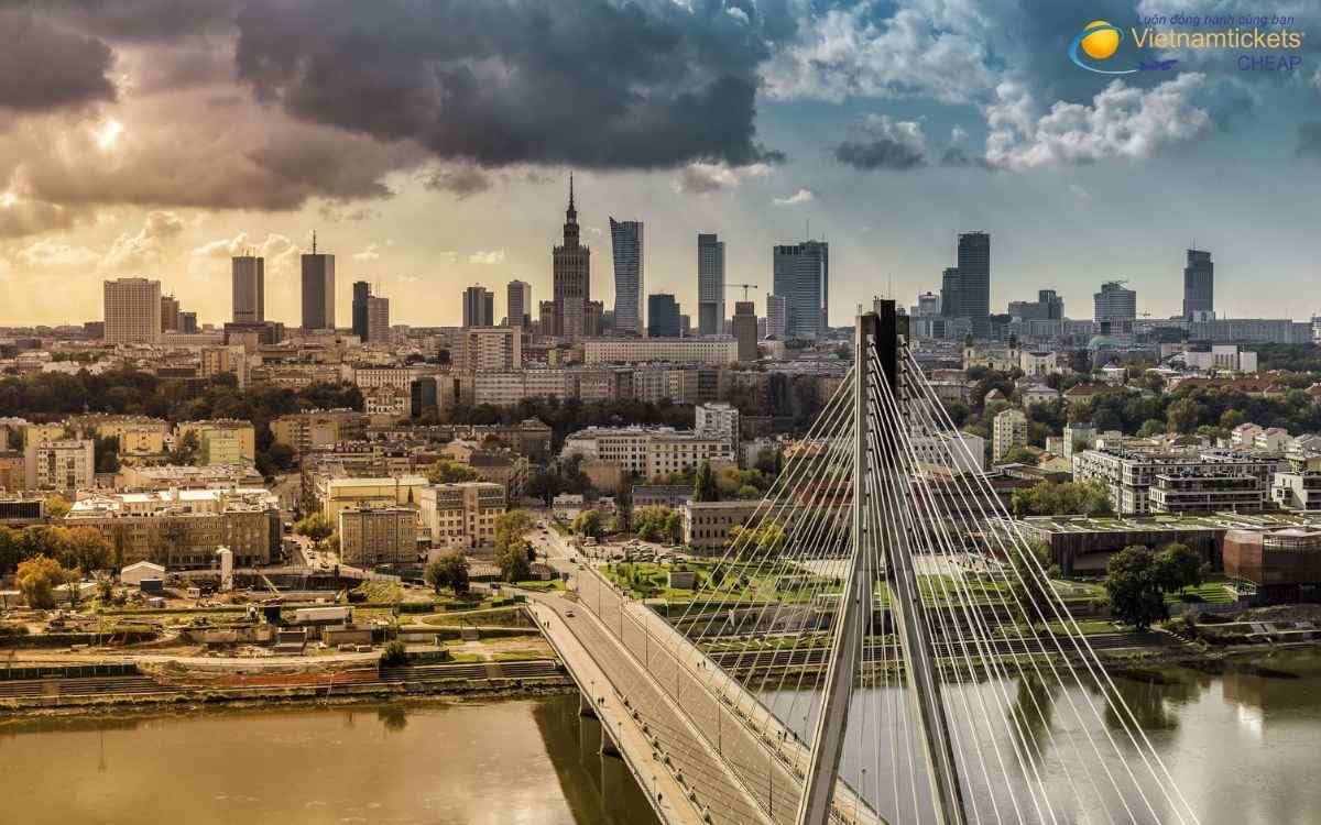 Giới thiệu về vé máy bay đi Warszawa