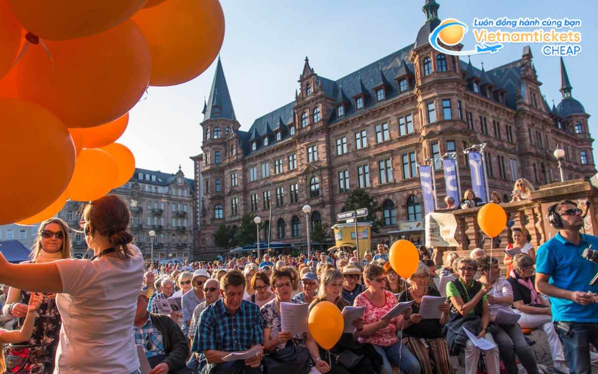 Tr&aacute;nh đặt v&eacute; m&ugrave;a cao điểm Wiesbaden