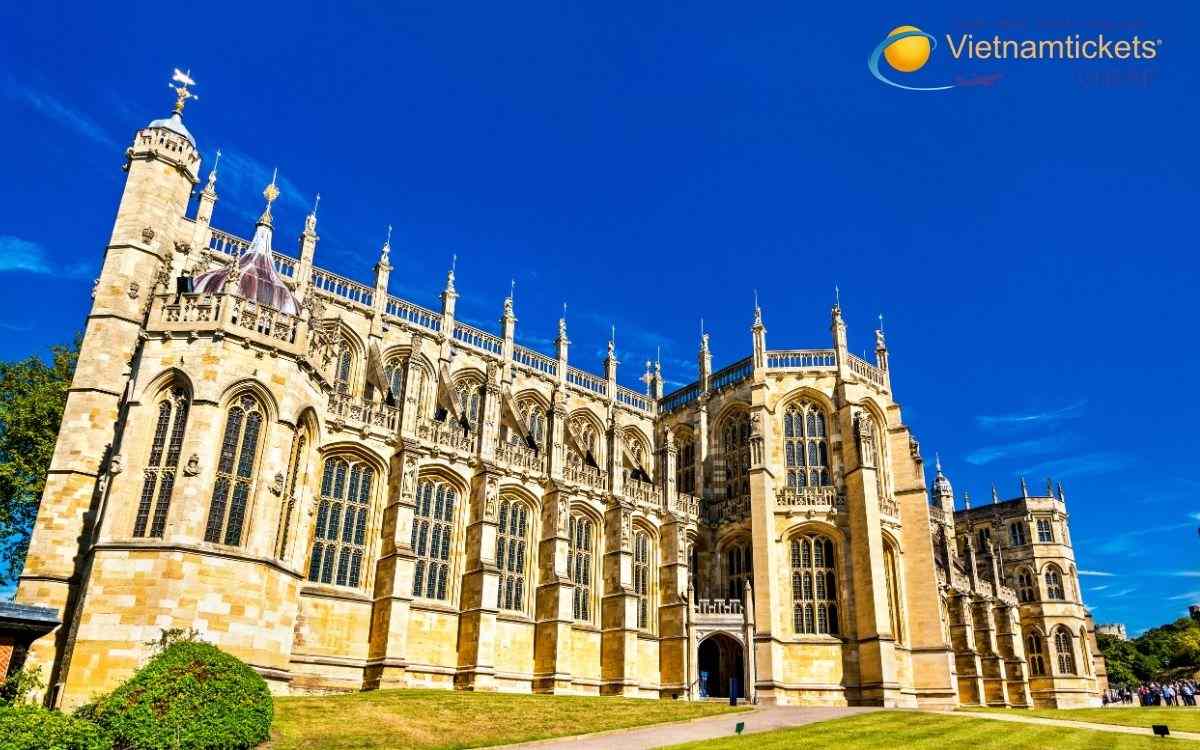 Mẹo săn v&eacute; m&aacute;y bay đi Windsor gi&aacute; tốt