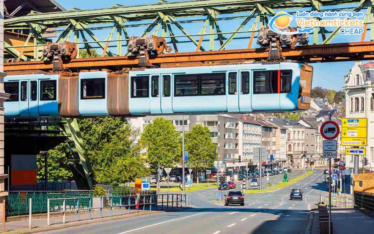 Đặt v&eacute; m&aacute;y bay đi Wuppertal gi&aacute; rẻ