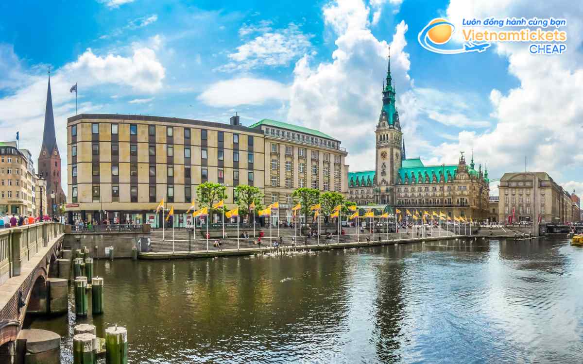 Đặt vé máy bay hà nội đi Hamburg giá tốt
