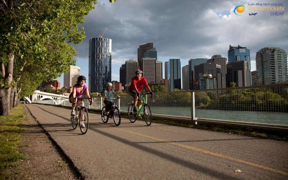 Kinh nghiệm săn vé máy bay rẻ từ Calgary về TPHCM