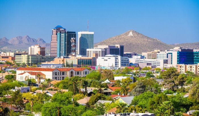 Tucson thu hút khá nhiều du học sinh quốc tế và dân nhập cư