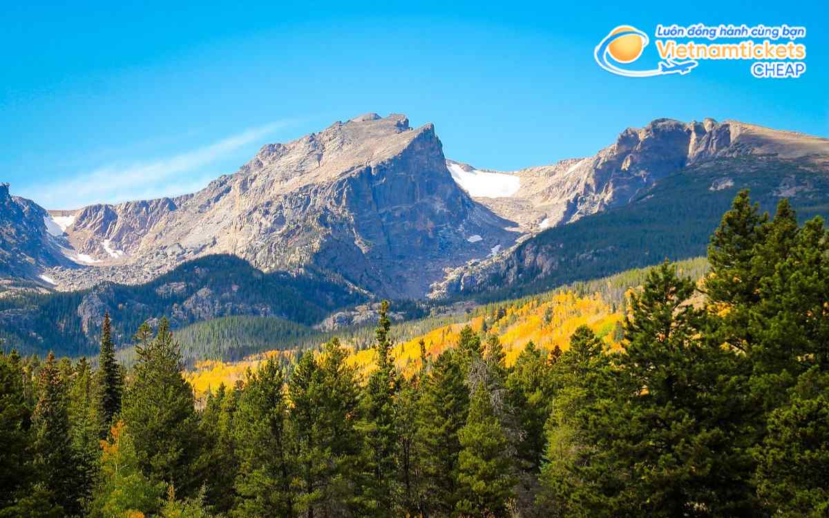 Nên đi du lịch dãy núi Rocky mùa nào