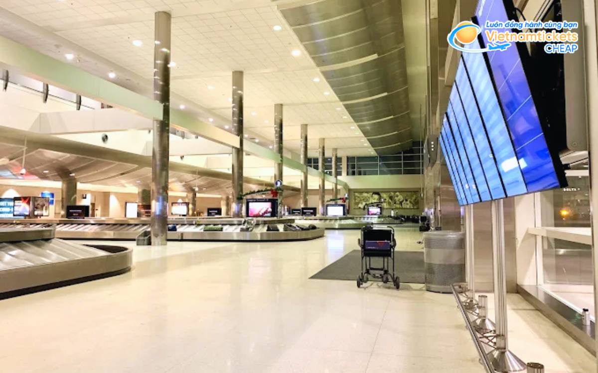 Khu vực nhận hành lý sân bay Detroit