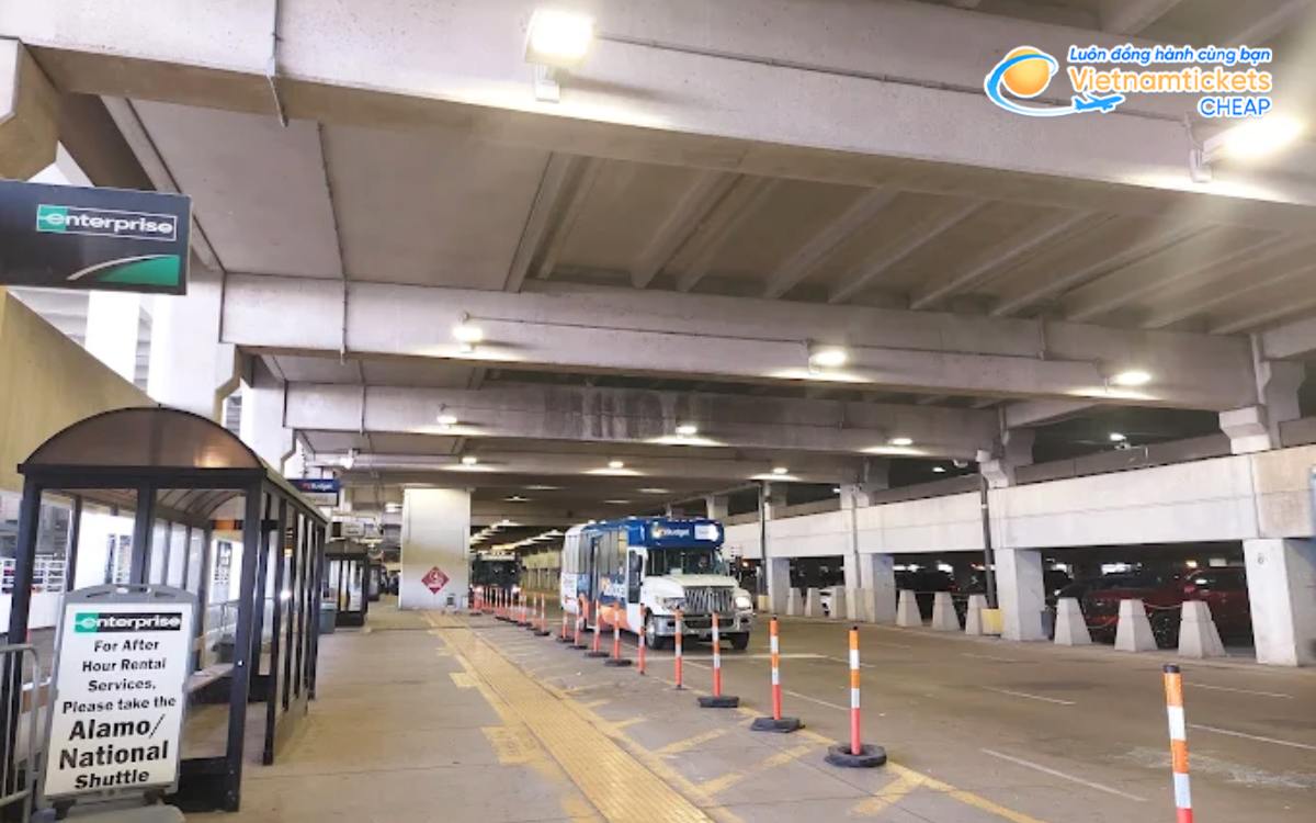 Phương tiện từ sân bay Detroit về trung tâm
