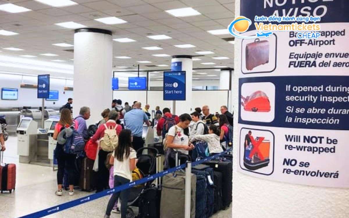 Nhà ga hành khách sân bay Miami
