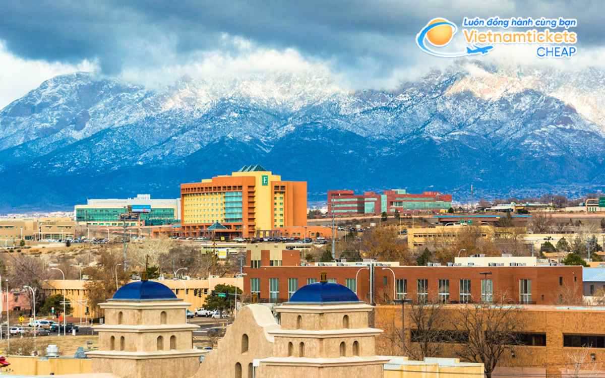 Gi&aacute; v&eacute; m&aacute;y bay đi Albuquerque