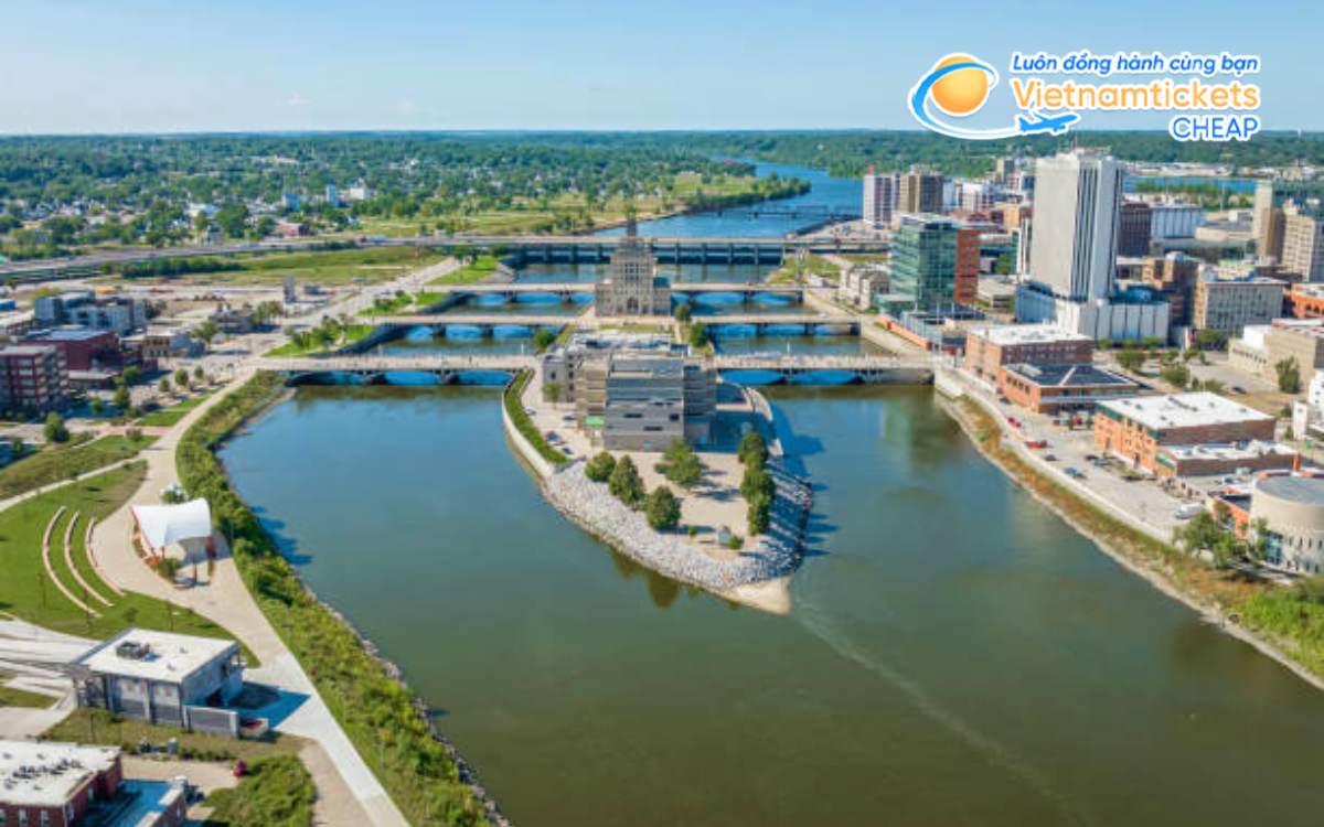 Giá vé máy bay đi Cedar Rapids