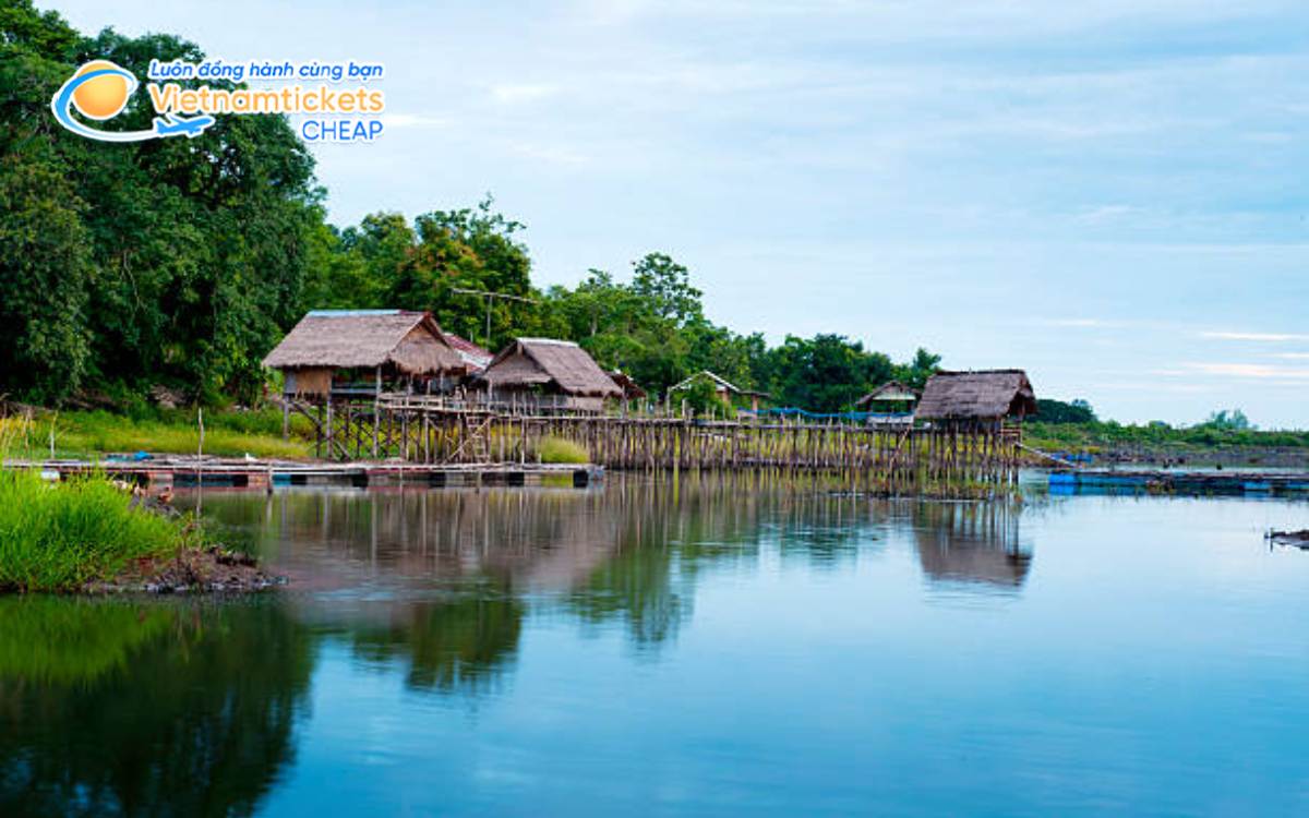 Giá vé máy bay đi Kalasin