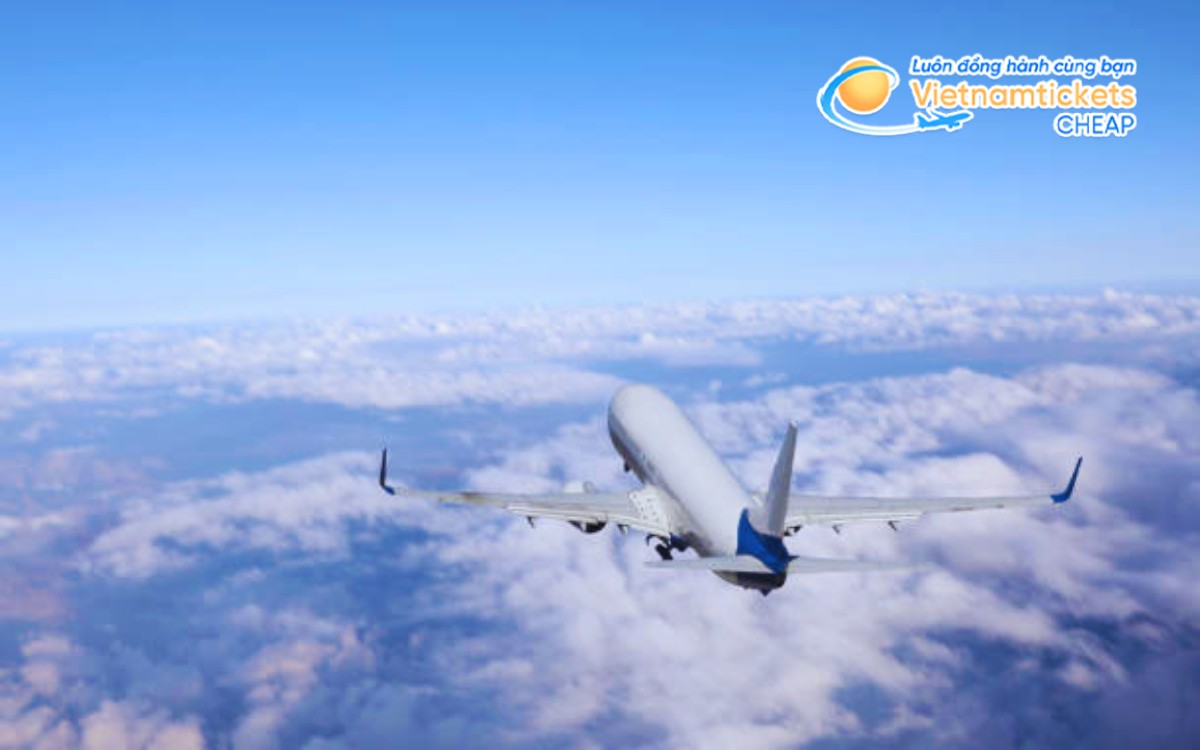 Chuyến bay từ Việt Nam đến Lansing