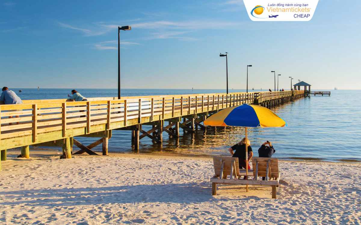 Tận hưởng không gian biển tại Biloxi Beach