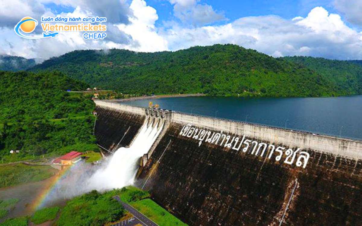 Giá vé máy bay đi Nakhon Nayok