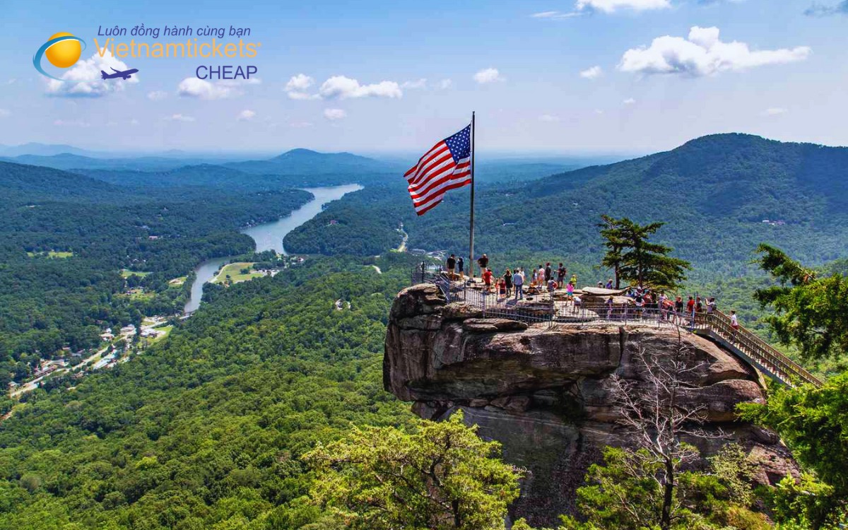 Nên đặt vé đi North Carolina khi nào giá rẻ?