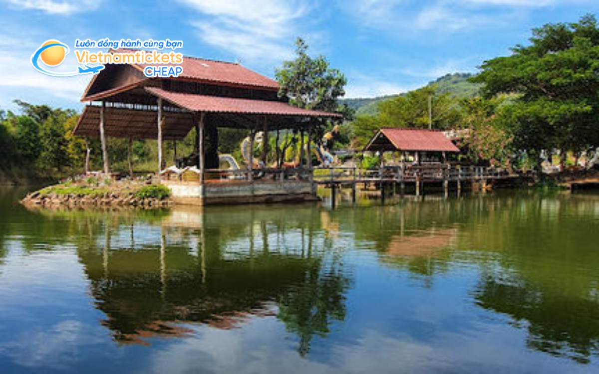 Gi&aacute; v&eacute; m&aacute;y bay đi Sa Kaeo