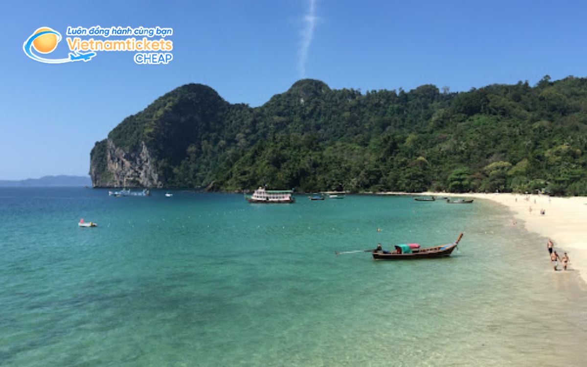 Giá vé máy bay đi Trang