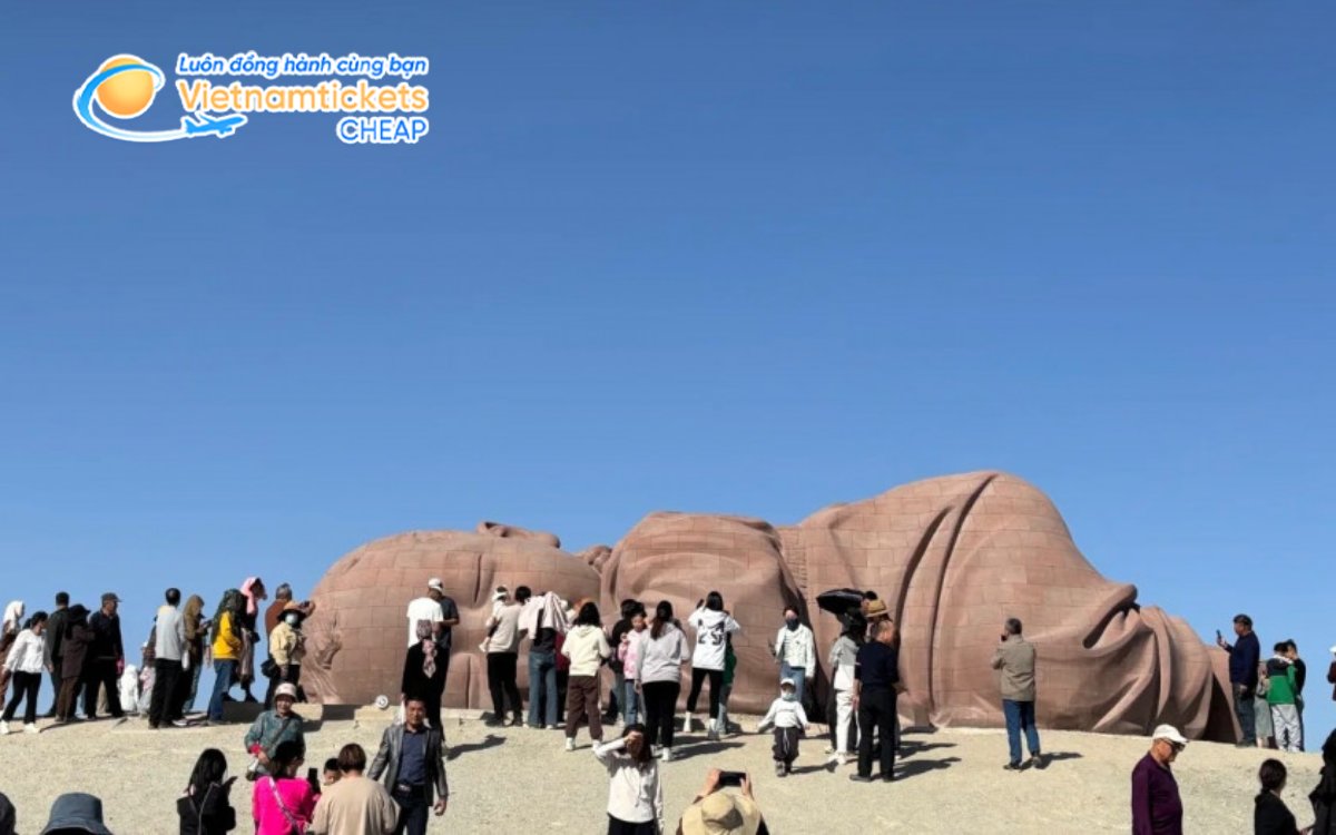 Giá vé máy bay đi Tửu Tuyền