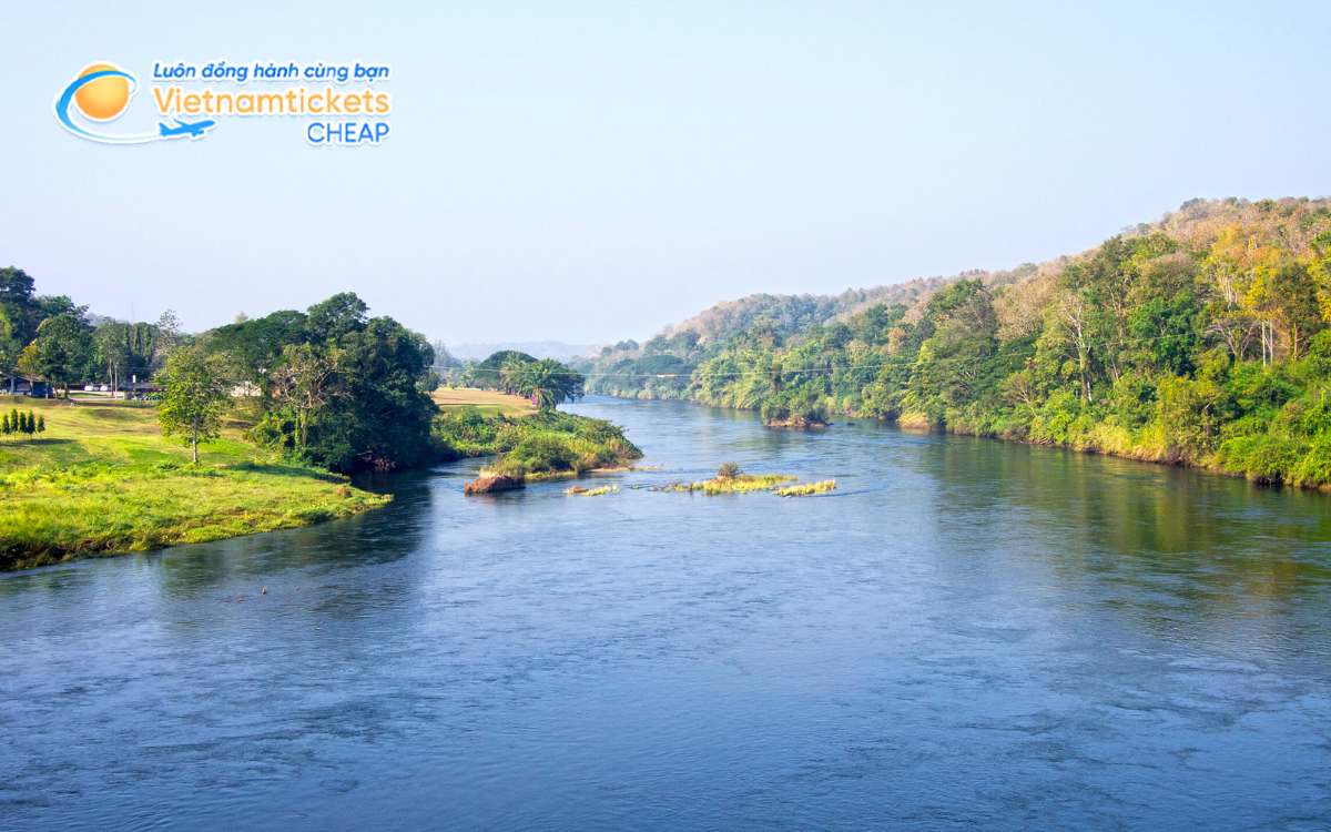 Giá vé máy bay đi Uttaradit