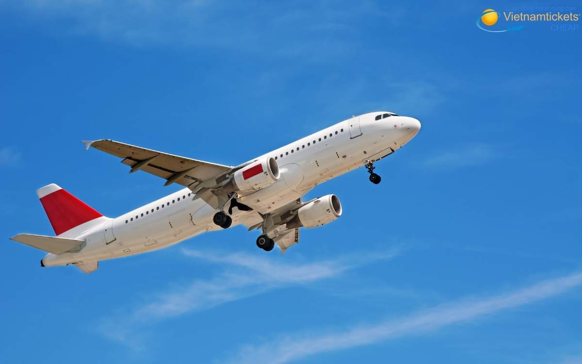 JetBlue và American Airlines khai thác tuyến bay đến Worcester