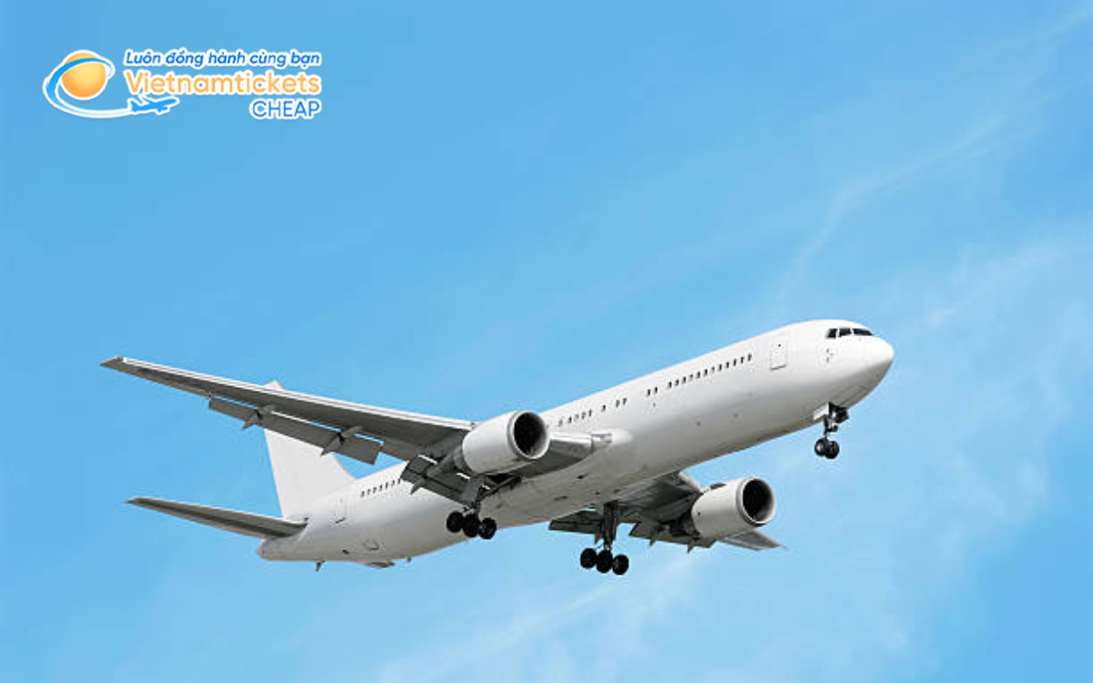 Chuyến bay từ Los Angeles về Hà Nội