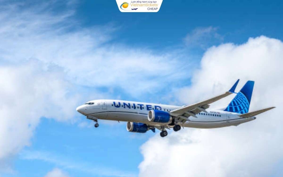 United Airlines bay từ Nhật sang Mỹ