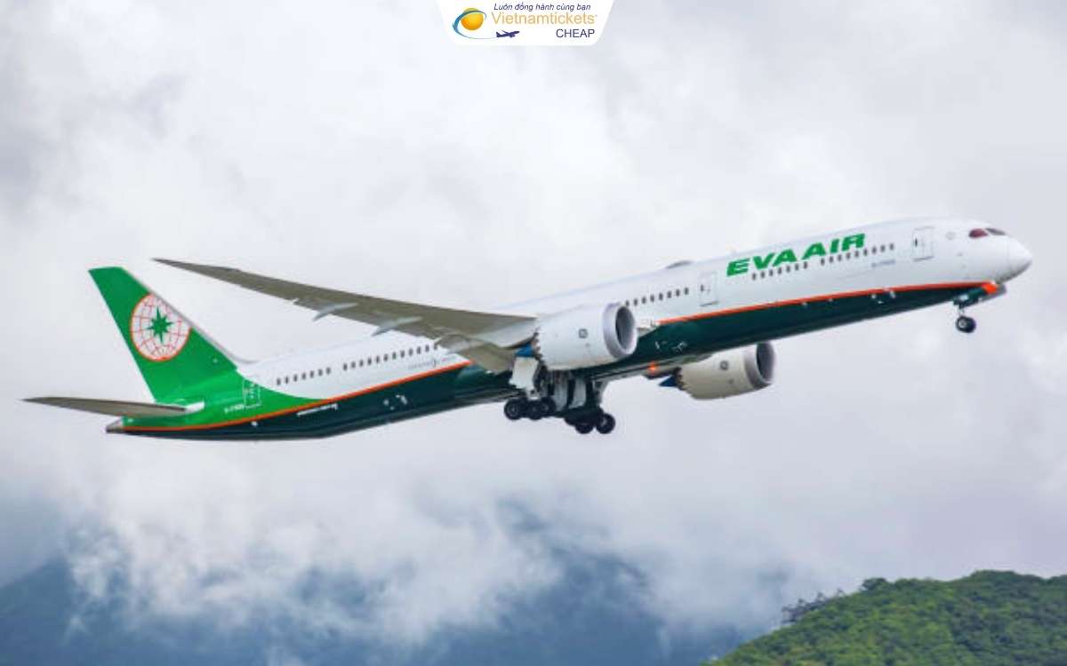 Eva Air bay từ Sài Gòn sang Toronto