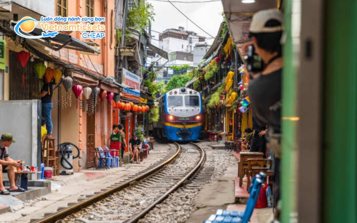 Gi&aacute; v&eacute; m&aacute;y bay từ Washington DC về H&agrave; Nội