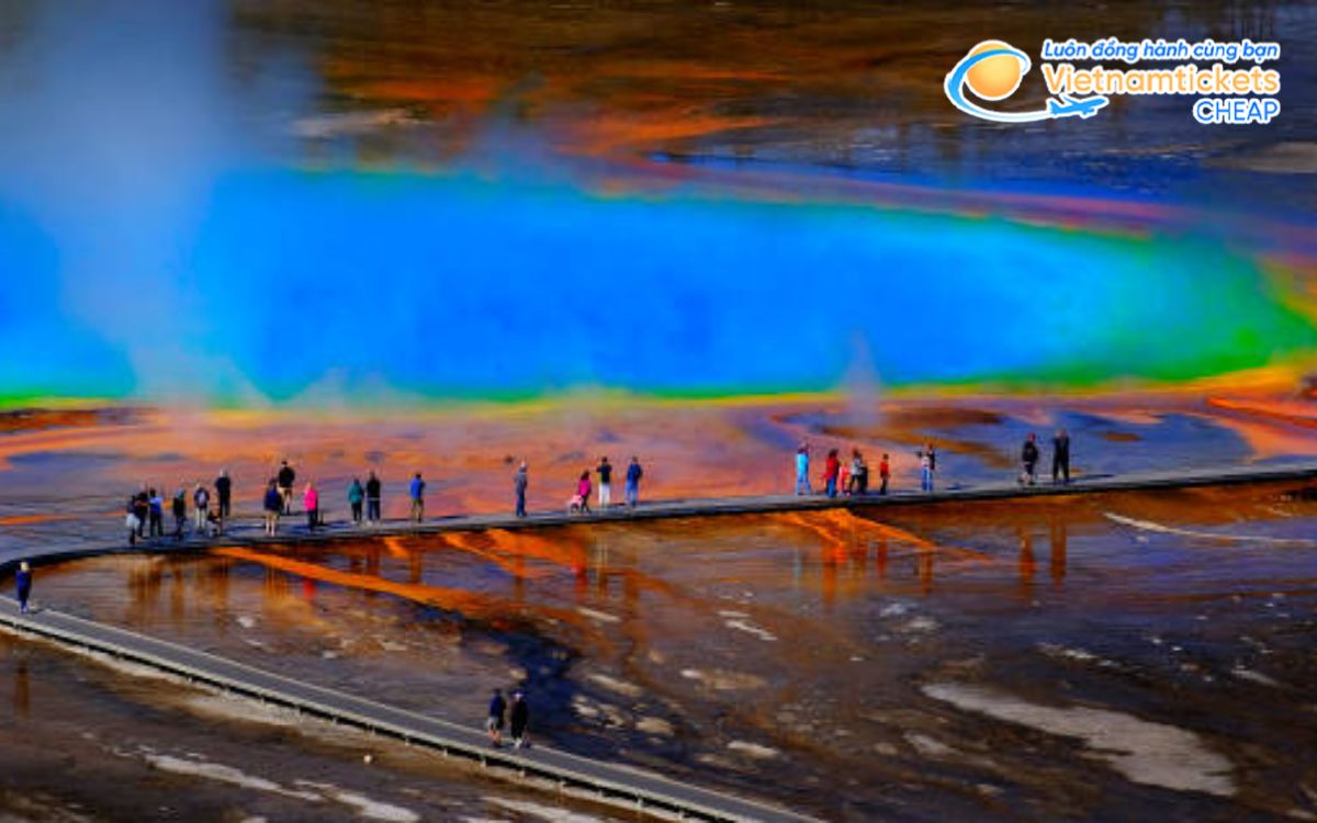 Grand Prismatic Spring Yellowstone