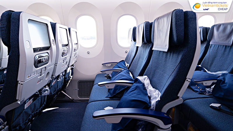 All Nippon Airways hạng Phổ thông