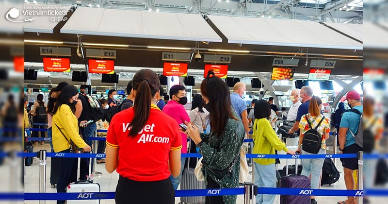 hỗ trợ đổi chuyến bay Vietjet khi bị trễ