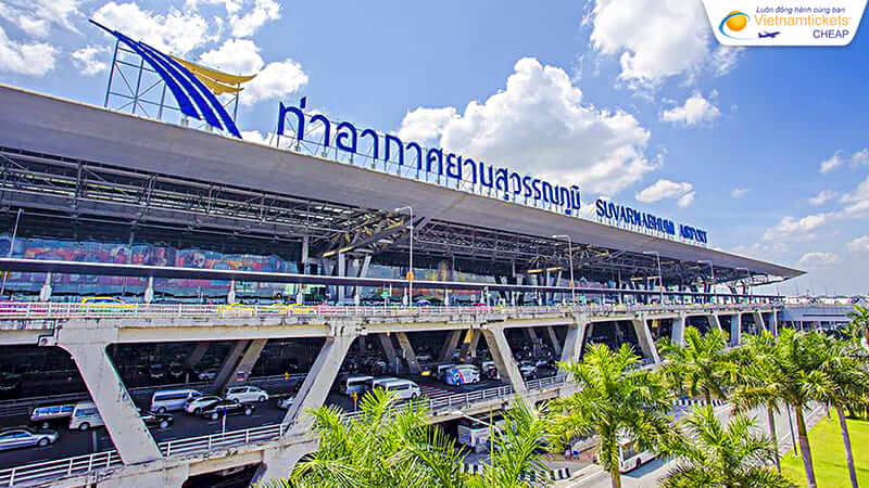 bay Eva Air quá cảnh sân bay Suvarnabhumi Bangkok