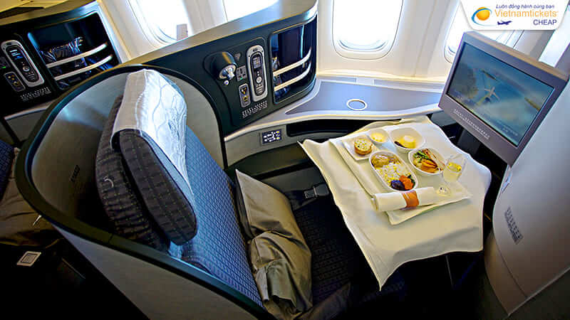 hạng vé Royal Laurel Class Eva Air